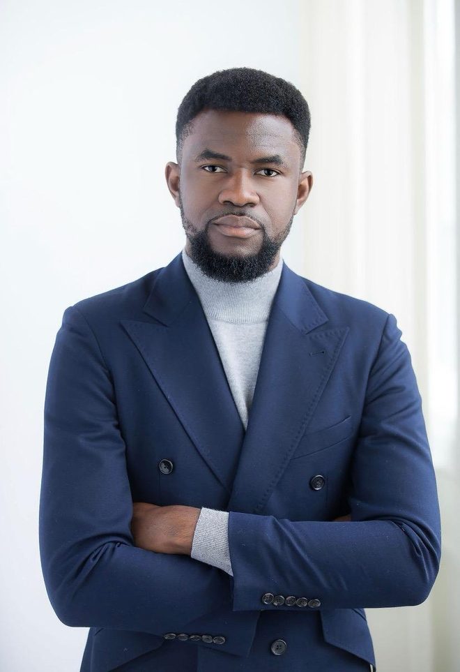 Portrait of Deji Olu-Ayeni.